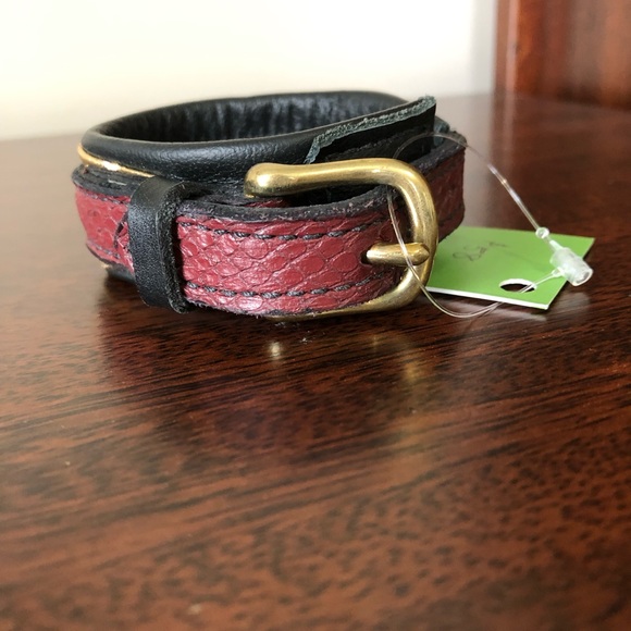 Leather cuff bracelet - Picture 2 of 3